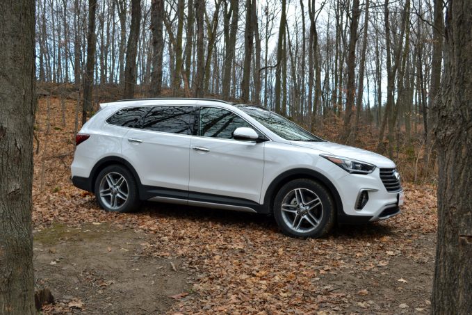 2017 Kia Sedona vs 2017 Hyundai Santa Fe