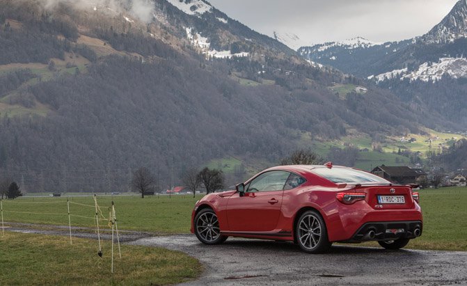 2017 Toyota 86 Road Trip Review