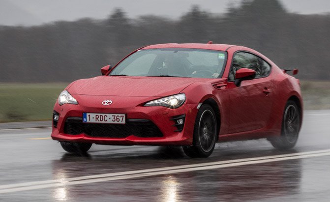 2017 Toyota 86 Road Trip Review