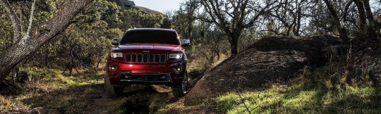 2014- Jeep Grand Cherokee Best Five Automobiles For Winter Camping Trips in the U.S. This Winter