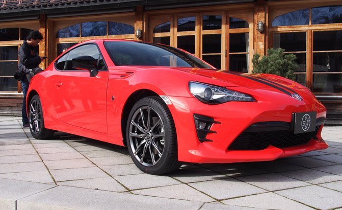 Toyota 86 860 Special Edition Brings Hot Style, Luxury Features