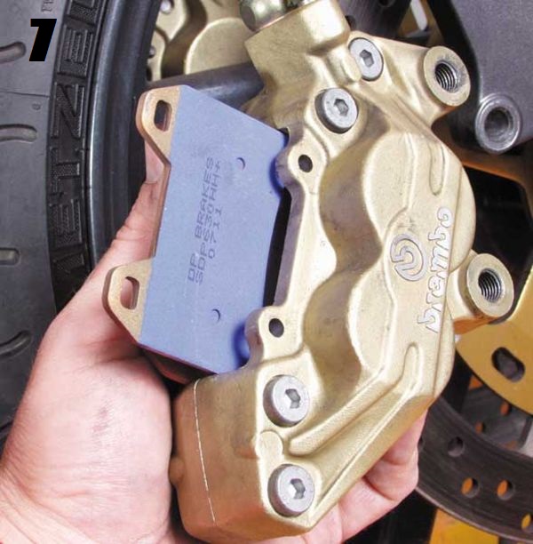 How to change brake disc pads on motorcycles in three easy steps