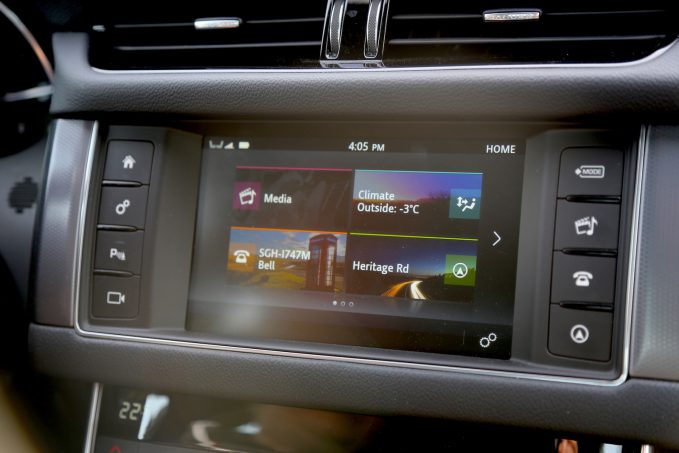 2017 Jaguar XF Diesel Review