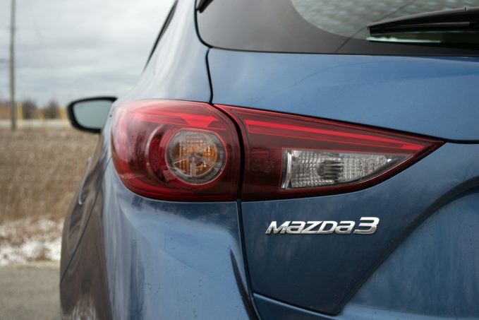 2017 Mazda3 vs Honda Civic Hatchback