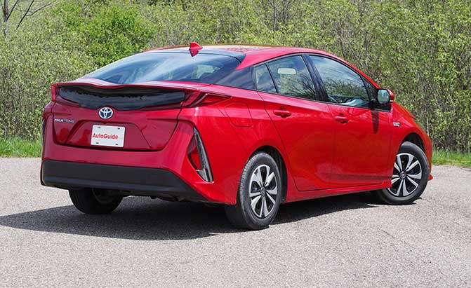 2017 Toyota Prius Prime Plug-In Review