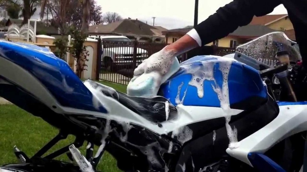 How to – Properly Wash and Polish your bike