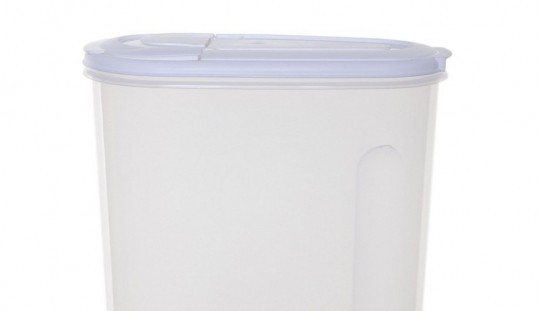 A plastic cereal box can work as a trash bin in your car Ten Cheap Car Hacks That May Help You Deal With Day-To-Day Issues