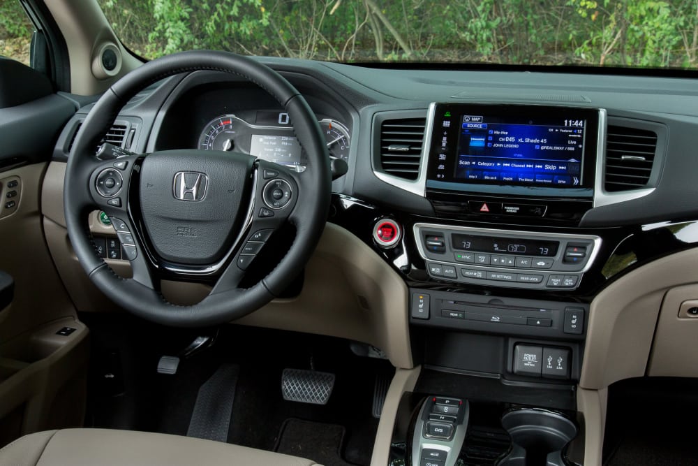 2016 Honda Pilot Photo Gallery