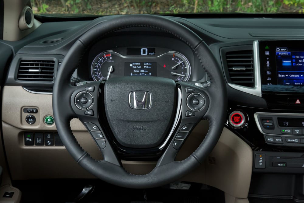 2016 Honda Pilot Photo Gallery