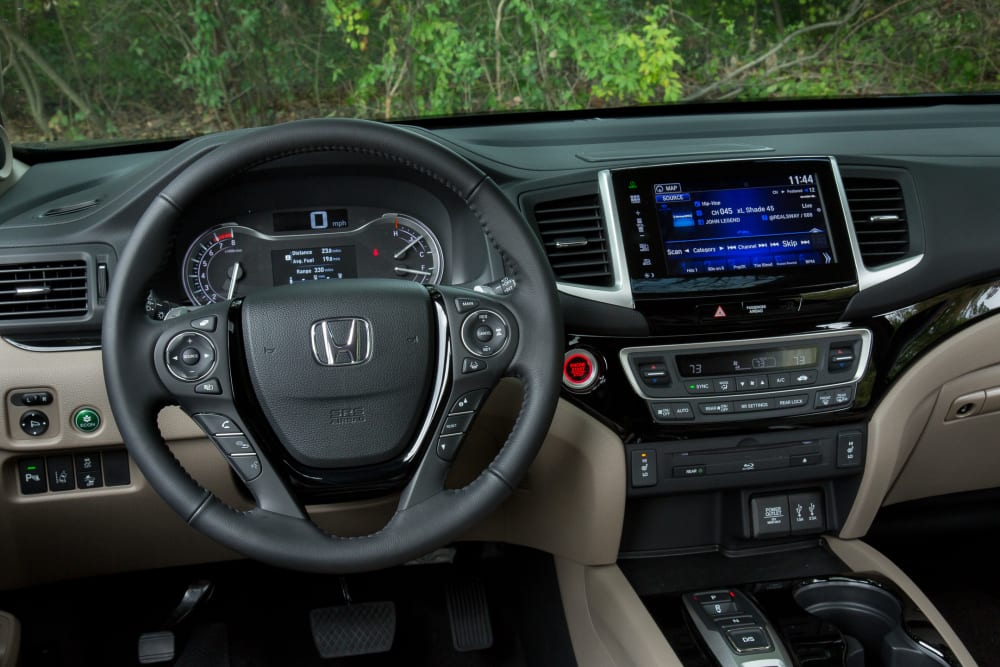 2016 Honda Pilot Photo Gallery