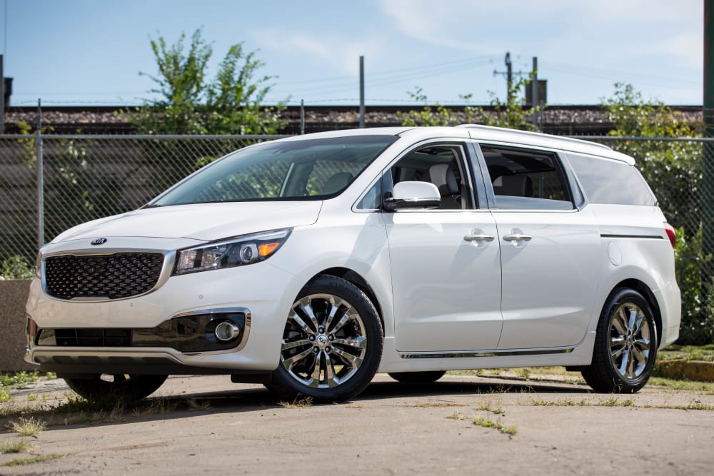 2016 Kia Sedona Photo Gallery