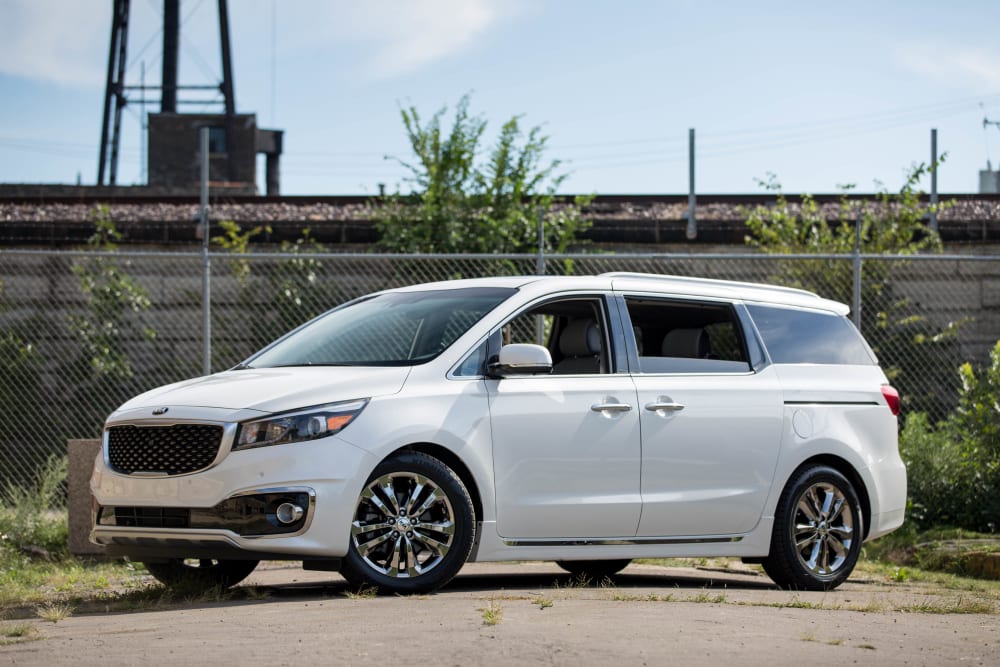 2016 Kia Sedona Photo Gallery