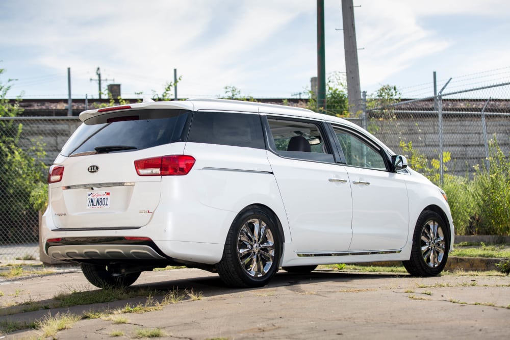 2016 Kia Sedona Photo Gallery