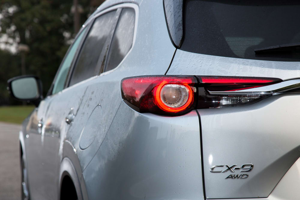 2016 Mazda CX-9 Photo Gallery