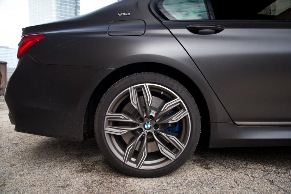 2017 BMW M760: AutoAfterWorld 3 2017 BMW M760: AutoAfterWorld