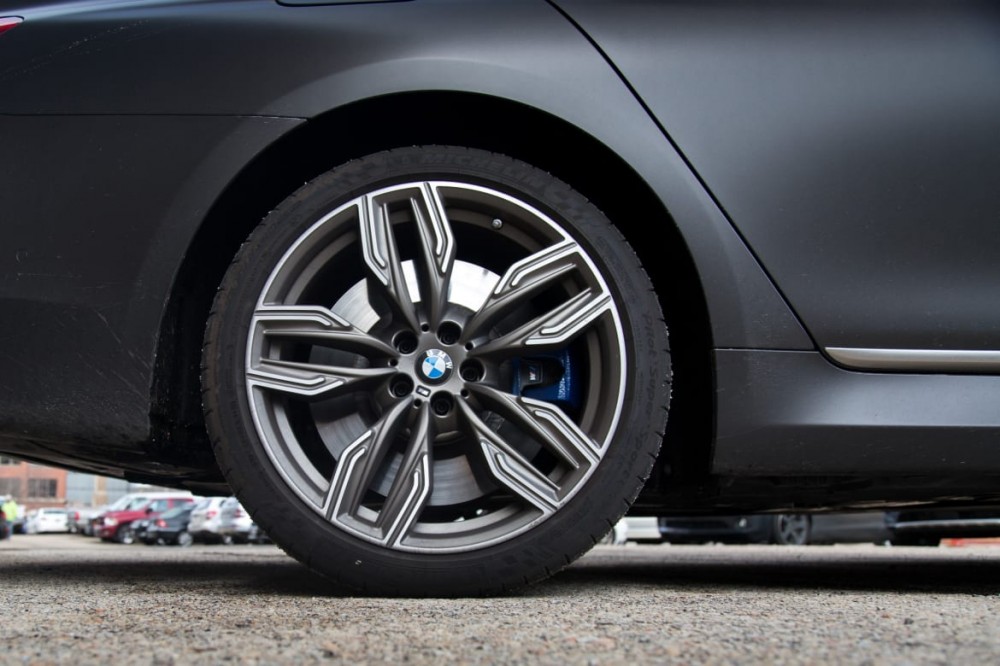 2017 BMW M760: AutoAfterWorld 4 2017 BMW M760: AutoAfterWorld