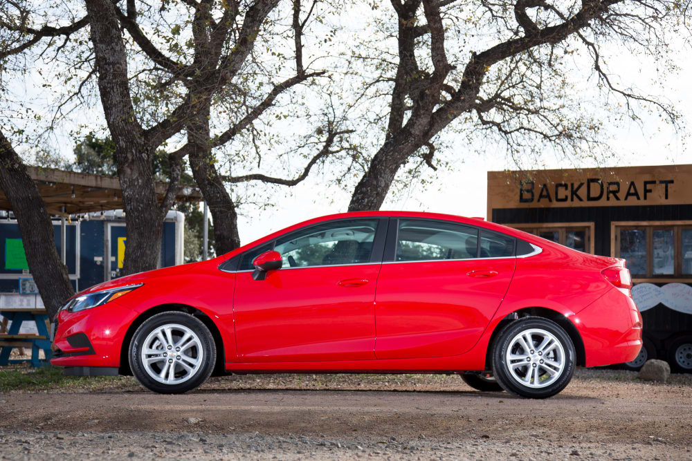 2017 Chevrolet Cruze Review: Photo Gallery