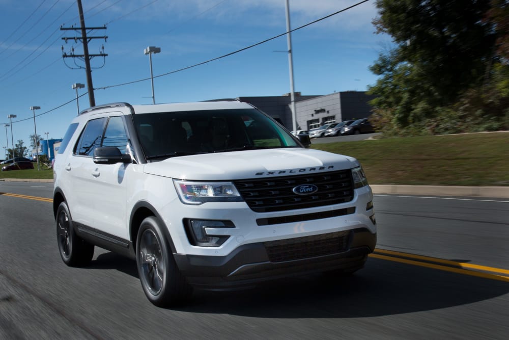 2017 Ford Explorer Photo Gallery