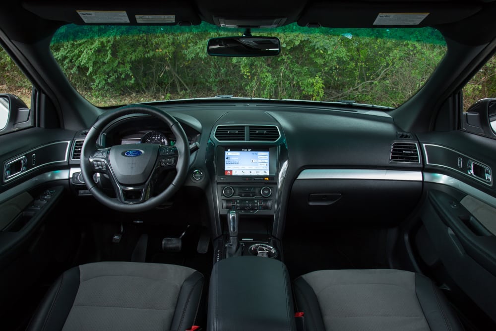 2017 Ford Explorer Photo Gallery