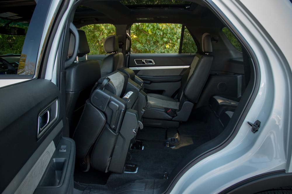 2017 Ford Explorer Photo Gallery