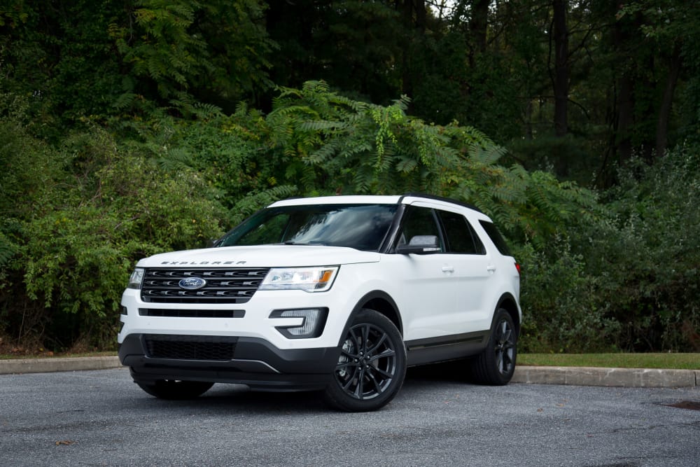 2017 Ford Explorer Photo Gallery