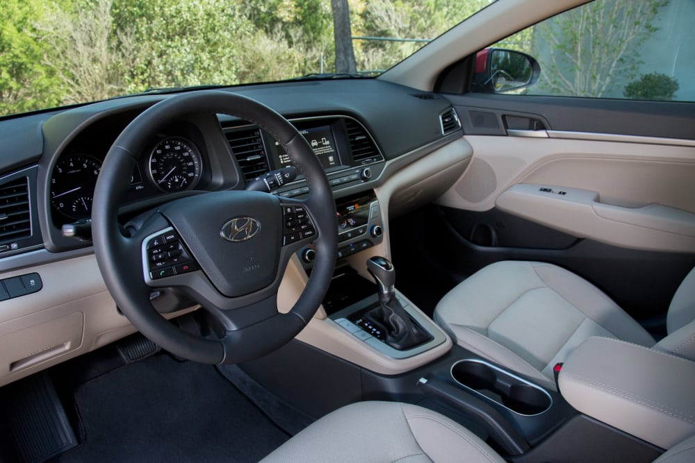 2017 Hyundai Elantra Review: Photo Gallery