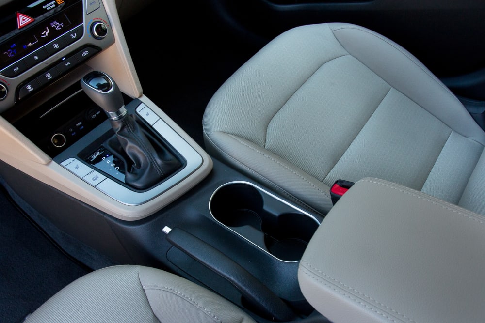 2017 Hyundai Elantra Review: Photo Gallery