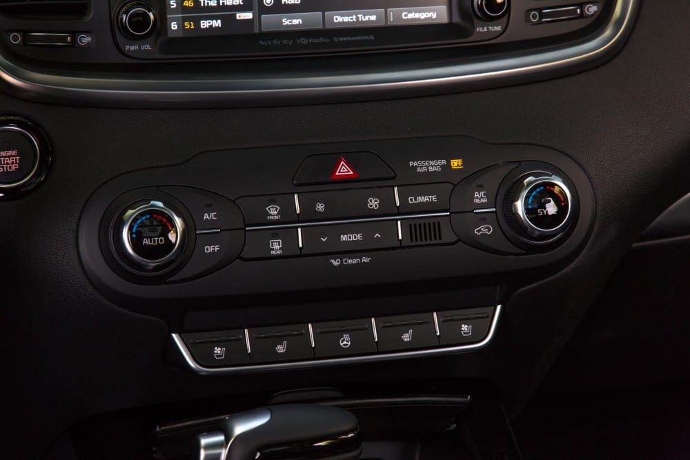 2017 Kia Sorento Photo Gallery