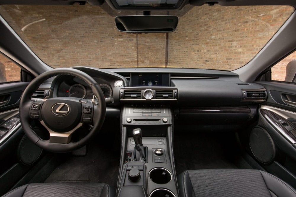 2017 Lexus RC 350:  AutoAfterWorld