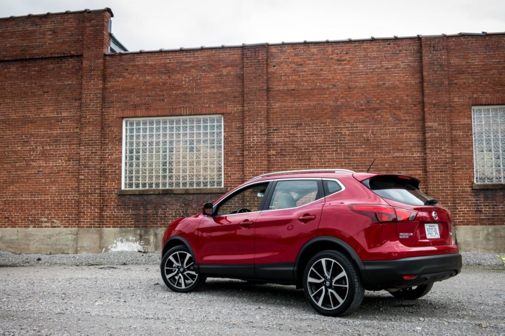 2017 Nissan Rogue Sport:  AutoAfterWorld