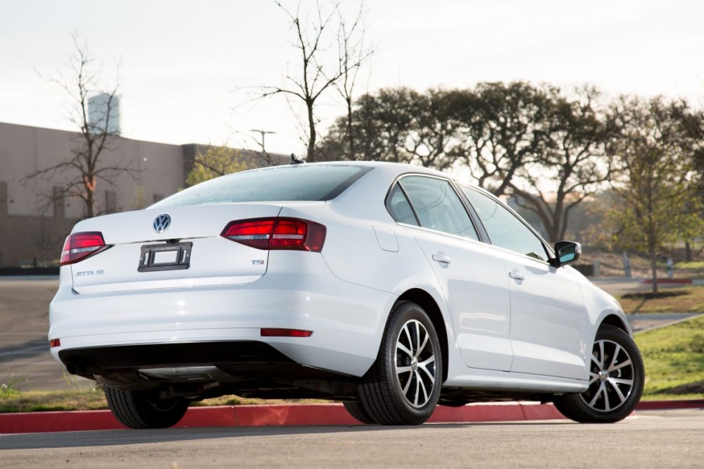 2017 Volkswagen Jetta:  AutoAfterWorld