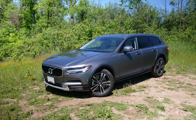 2017 Volvo V90 Cross Country Review | AutoAfterWorld