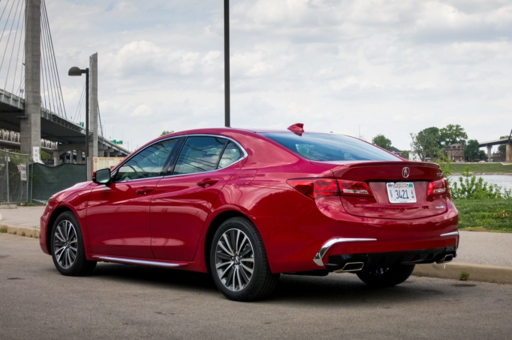 2018 Acura TLX:  AutoAfterWorld