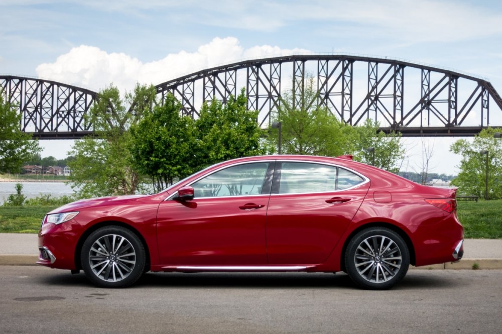 2018 Acura TLX:  AutoAfterWorld