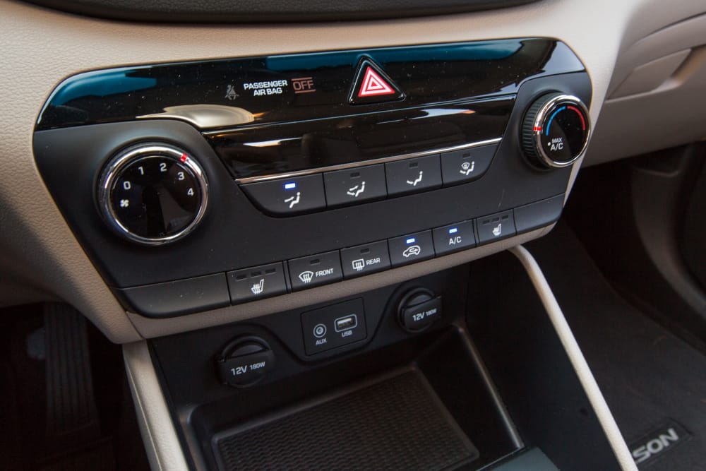 What's the Best Compact SUV of 2016? 26 What's the Best Compact SUV of 2016?