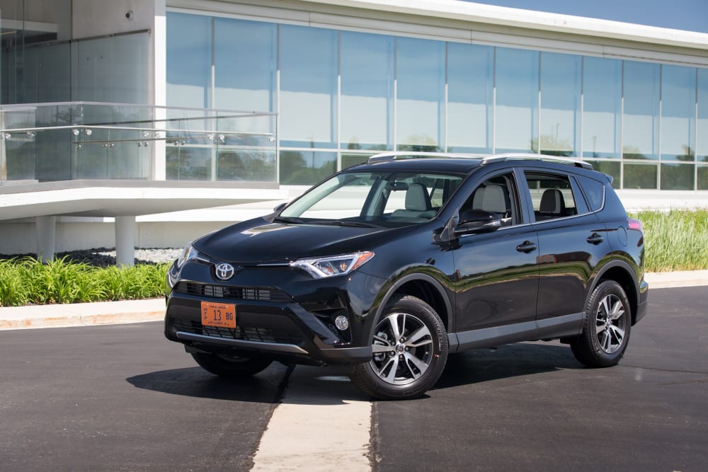 What's the Best Compact SUV of 2016? 38 What's the Best Compact SUV of 2016?
