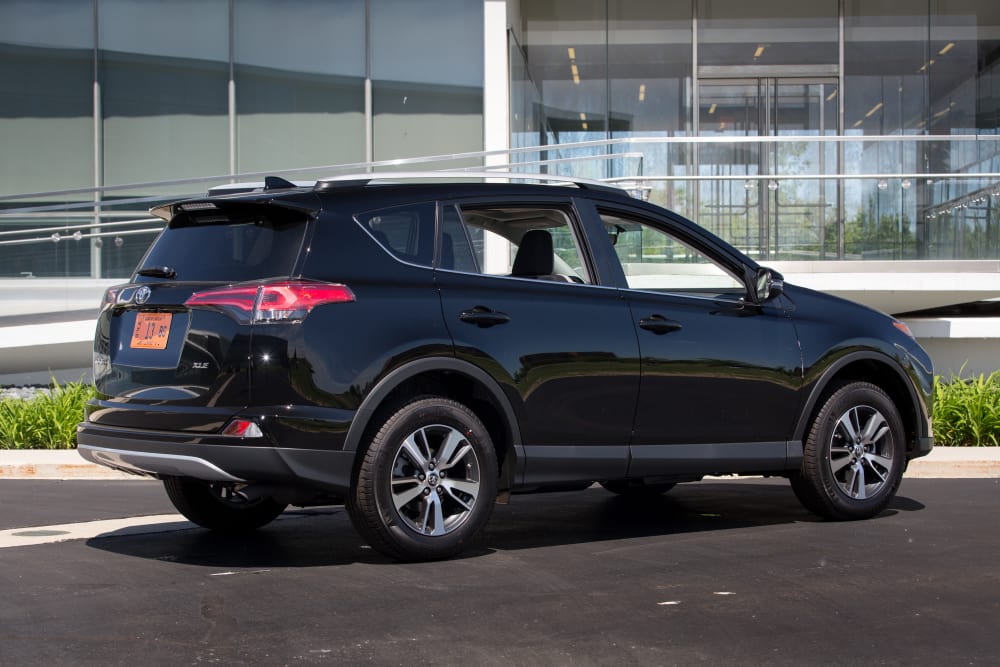 What's the Best Compact SUV of 2016? 50 What's the Best Compact SUV of 2016?