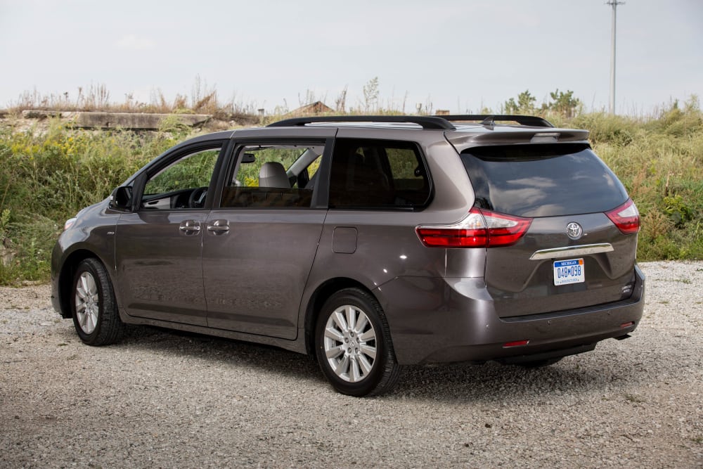 What&apos;s the Ultimate Minivan for 2016?