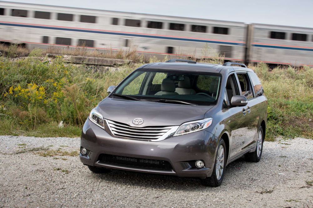 What&apos;s the Ultimate Minivan for 2016?