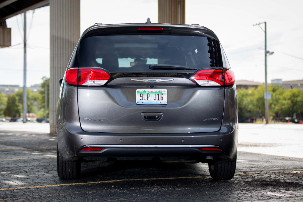 What&apos;s the Ultimate Minivan for 2016?