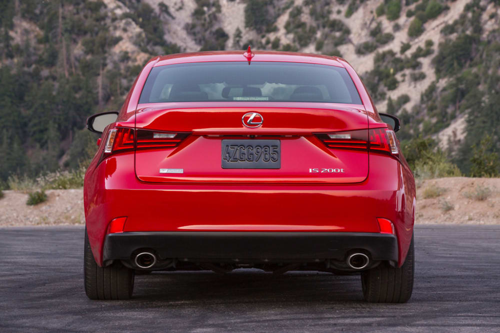 2016 Lexus IS Gets New Turbo Engine