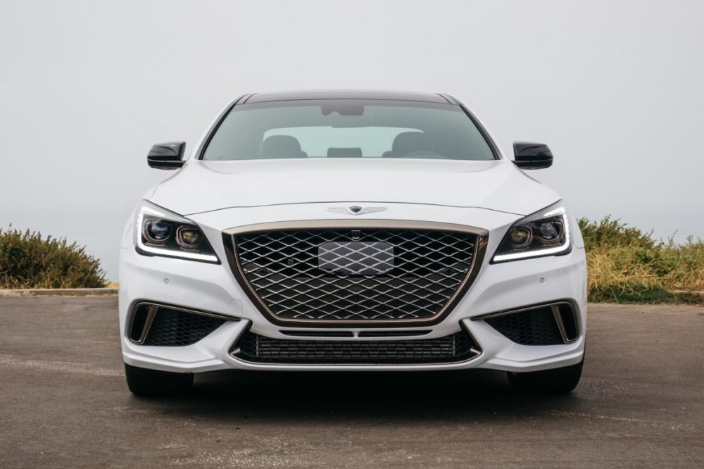 2018 Genesis G80 3.3T Sport: Does It Address Non-Sport&apos;s Shortcomings?