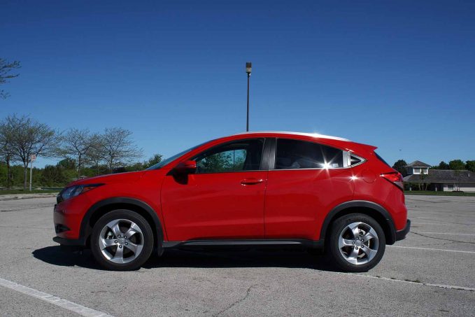 2018 Toyota C-HR vs 2017 Honda HR-V Comparison