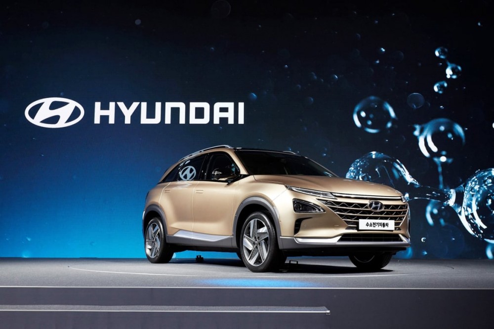 Hyundai Introduces New Fuel-Cell Electric SUV