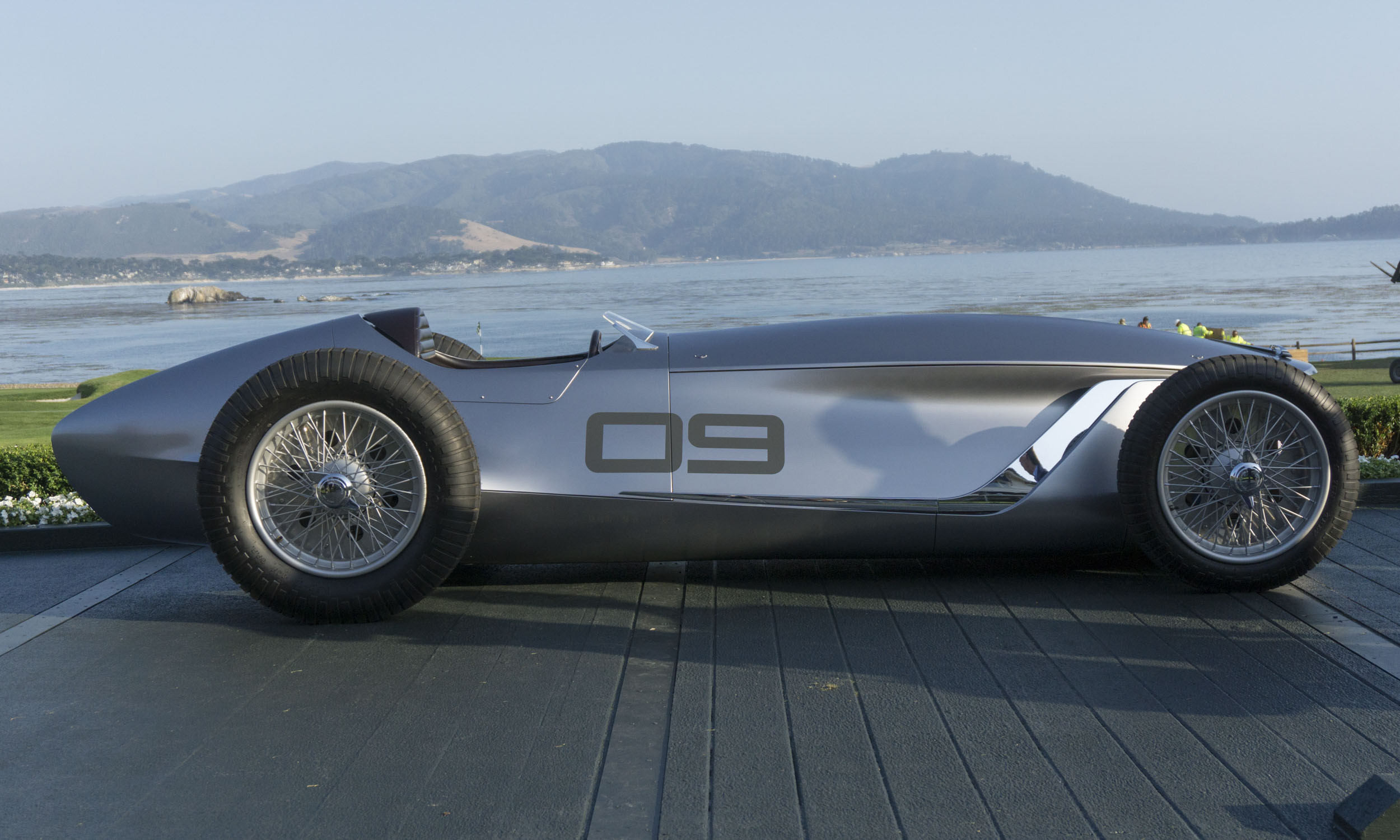 2017 Pebble Beach Concours: Infiniti Unveils Prototype 9 Concept