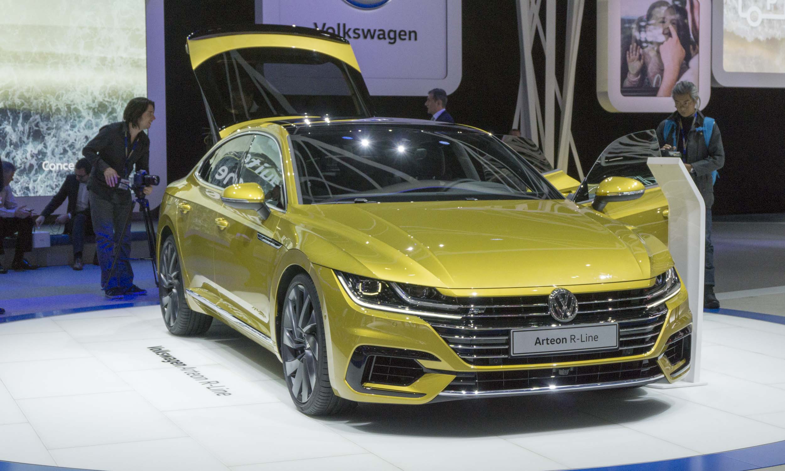 2017 Geneva Motor Show: Luxury Cars