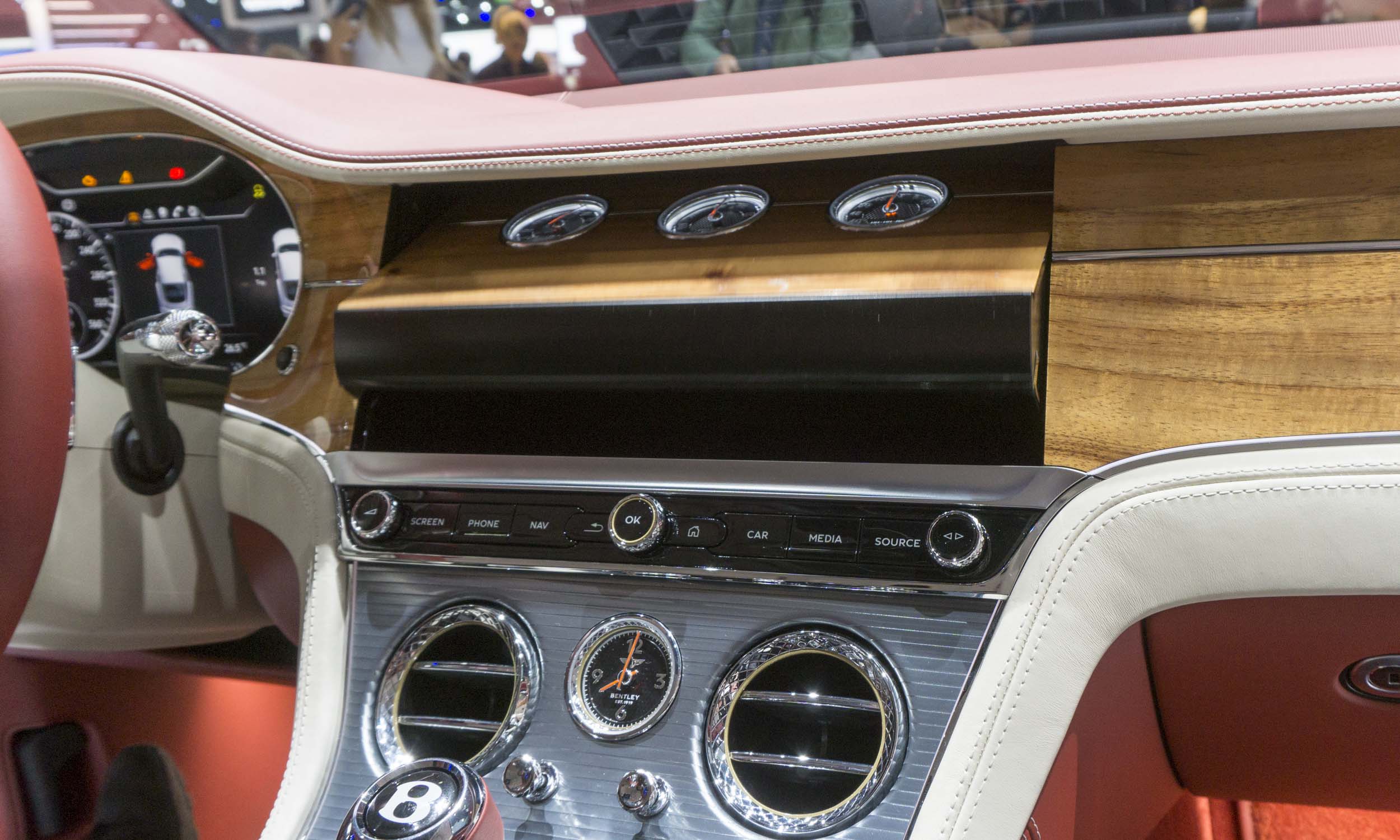 Frankfurt 2017: Bentley Premieres New Continental GT