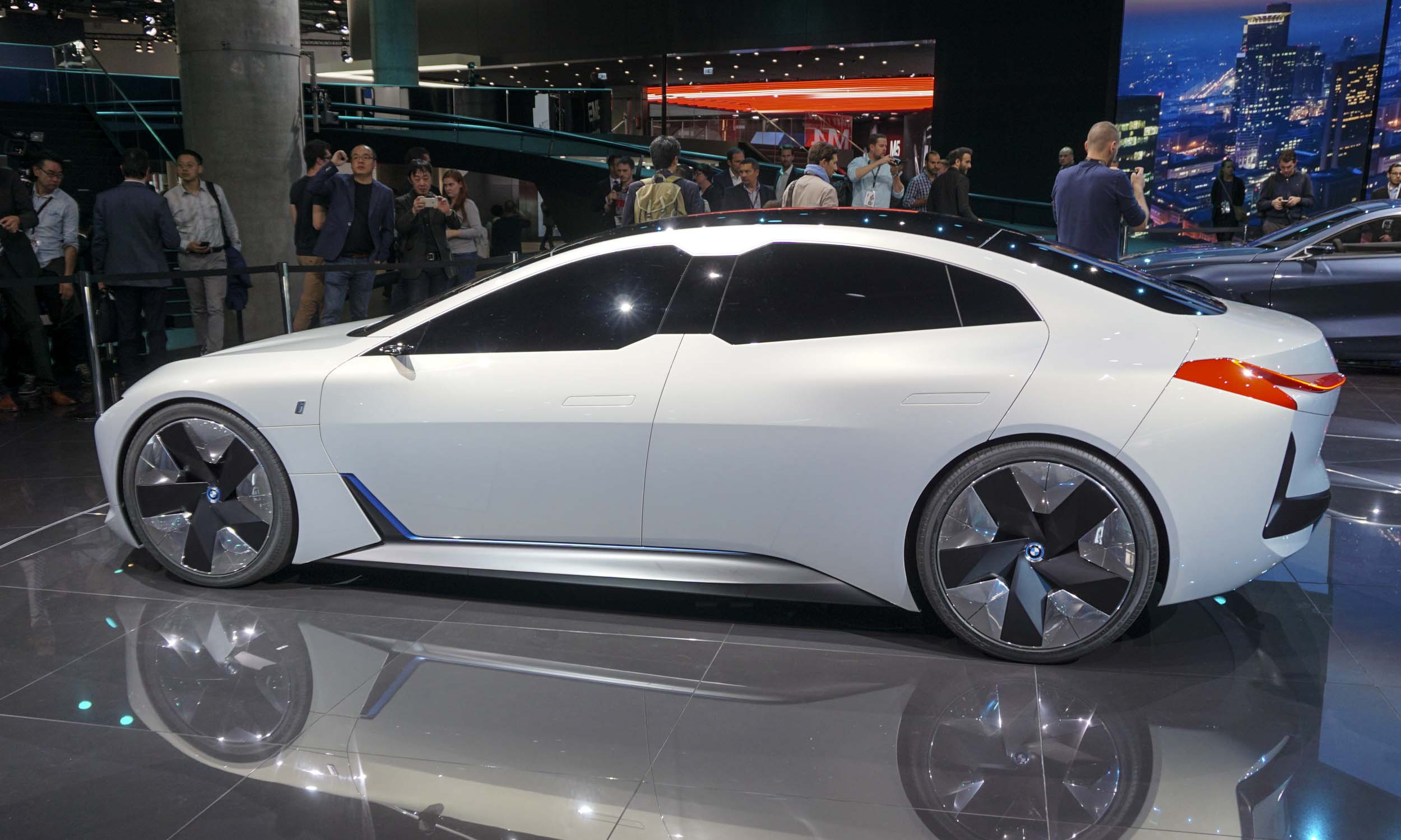 2017 Frankfurt Motor Show: BMW Unveils Future Models