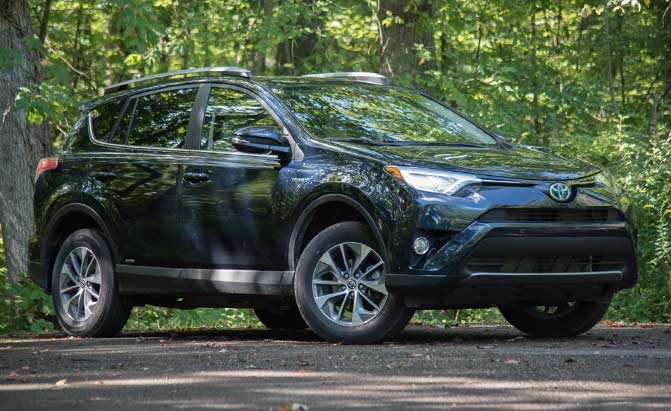 2017 Toyota RAV4 Hybrid Review