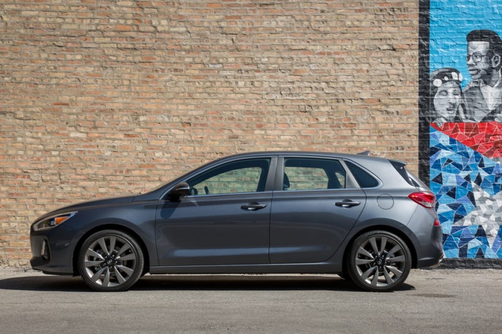 2018 Hyundai Elantra GT: AutoAfterWorld 4 2018 Hyundai Elantra GT: AutoAfterWorld